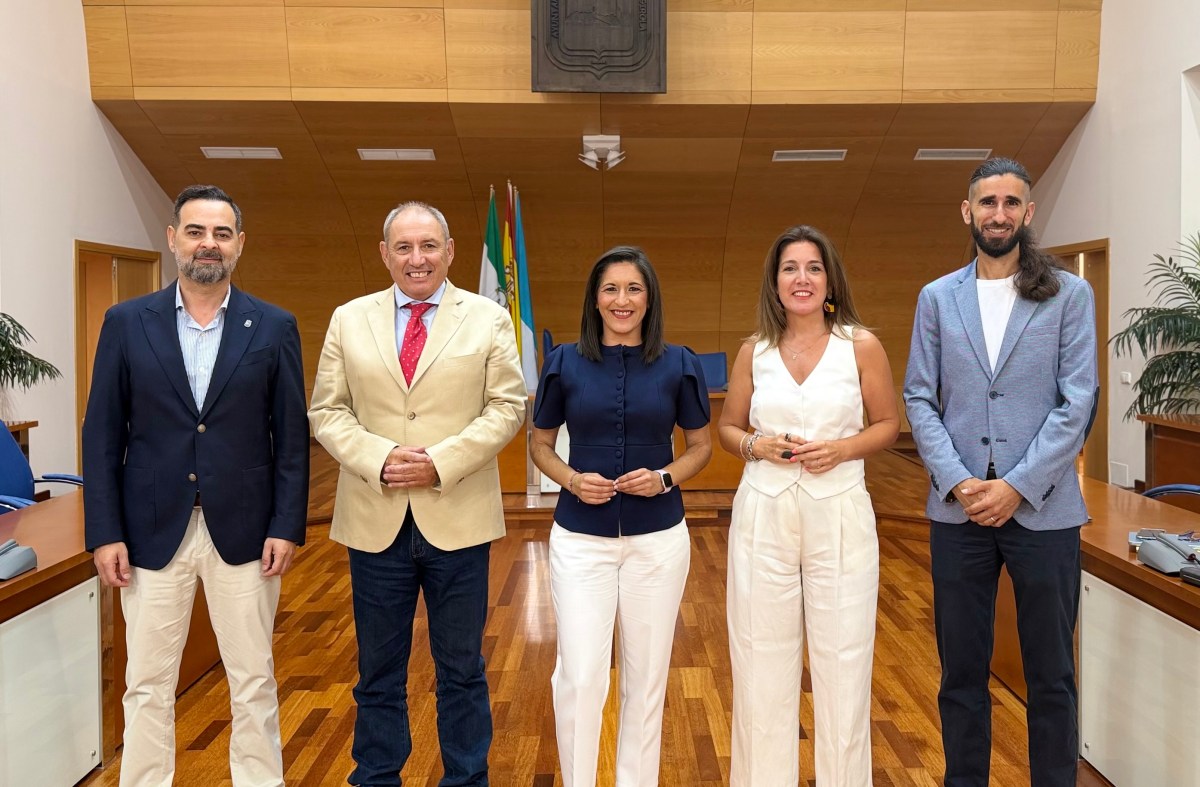 Trinidad Gómez estrena la portavocía del Grupo Municipal Socialista censurando los parches del PP en Los Boliches y avisando de que el problema no son las piezas sino el puzle